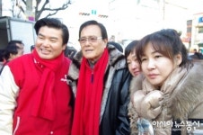 쟈니윤씨 평택찾아 박근혜 새누리당 대선후보 지지 호소