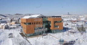 천안시 신방도서관 개관