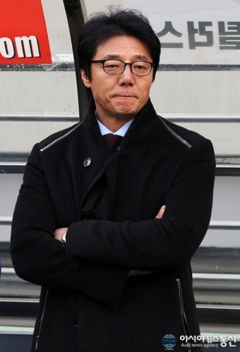 황선홍 감독 