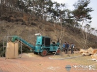 의령군, 숲가꾸기 사업장 부산물 톱밥 축산농가 공급