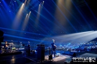 씨엔블루 넘치는 팬들에 '월드투어' 대성황!