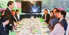 롱위시안 주석, 경기도에 초청해주셔서 감사합니다
