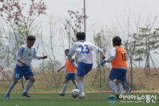 양주 백석생활체육공원 축구장서 경기중인 여성축구팀