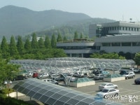 전력 생산하는 밀양시 지하주차장 옥상