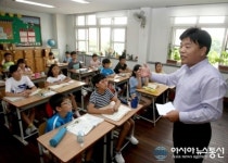 안필응 대전시의원, 성남초 1일교사 체험