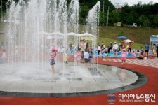 더위야 가라 ! 낙동강변 어린이수영장 인기