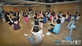 군위군, 노인대상 건강체조 매일 운영