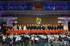 경주시, 경주동궁원 개장식 가져