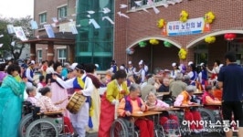 의령문화원  타작소리 어르신 풍물단 봉사활동