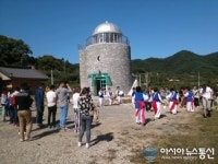 순천향매실마을 외국인 관광객 북적
