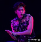 2013 인피니트 첫 월드투어 광저우 공연! 매서운 눈매 호야
