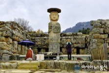 보물 제96호 충주 미륵리 석조여래입상