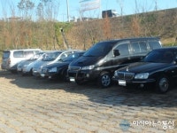 진주휴게소 주차장이 중고자동차 보관소?