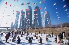 강남구, 양재천 얼음 썰매장 개장!