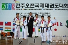 완주군 태권도선수단 금메달 휩쓸어