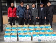 영동 사계절메주영농조합, 24개 경로당에 식료품 전달