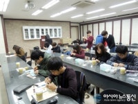 주)더덴탈솔루션치기공과 졸업생을 대상TDS 세라믹 기술심화교육