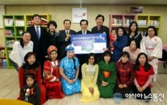 [포토] 다문화가족과 ”아름다운 동행”에 나선 안병용 의정부시장