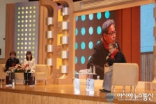 [김한정 남양주 날다 북콘서트] 사회 보고 있는 서해성 작가