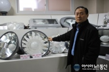 세계에서 주목 받은 기업 화신이앤비 무전극 램프