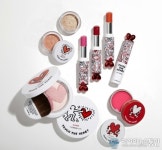 더페이스샵, ‘키스 해링’ 및 ‘터치 더 하트’ 4종 출시