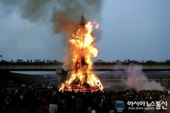 함안군, 정월대보름 달집사르기 ‘액운 날리고 건강과 희망을’