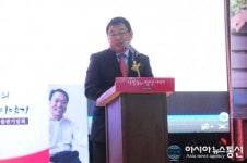 안양을 정말로 키울 수 있는 이 전시장 보증하러 왔습니다!