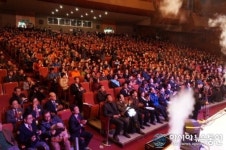 강봉균 전 장관, 출판기념회 성황