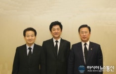익산시 팔봉장례시장을 찾은 정동영 전 통일부 장관