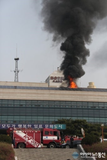 (포토)평택시청 옥상 화재