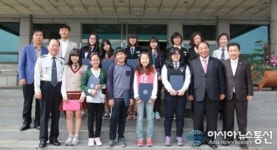 전주덕진경찰서, 시 문예작품 공모대회 학생과 함께하는 학교폭력 예방활동 펼쳐...