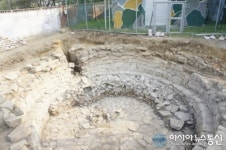 충북대박물관, 15일 청주 부모산성 삼국시대 집수지 현장 공개