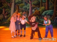 사랑극단 꼬마세상, 소외시민을 위한 무료공연