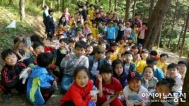 순천왕조초, 아침활동…봉화산 둘레길 산책 ‘산교육’ 실현