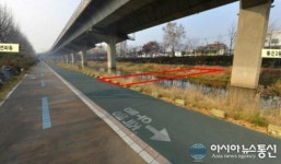 서대문구, 홍제천 홍연2교 하류에 인도교 설치