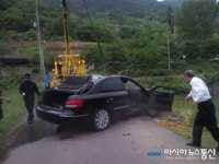 진주 금산교서 승용차 추락해 운전자 사망