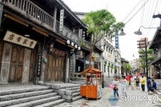 中하이난의 새로운 관광명소 무비타운