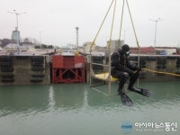 인천항 갑문, 더욱 더 안전하게 모십니다.