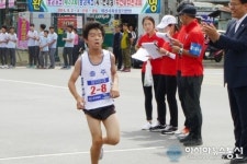 충주시 충일중 심규태의 역주
