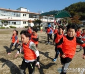 영동 학산초, 교내 마라톤 대회 열어