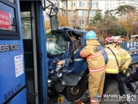 인천공단소방서 119구조대, 3중충돌 교통사고현장 운전자 구조