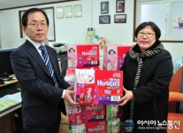 경산시 기획예산담당관실 직원들, 경북샤론의집 방문 성품 전달