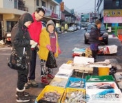이완섭 서산시장, 동부시장 방문으로 새해 첫 행보