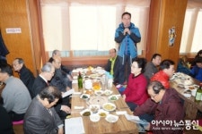 재경광양시향우회 임원진, 고향사랑…고로쇠 시음