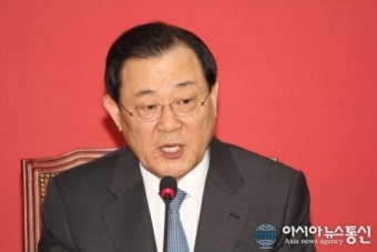 인사말 하는 이병기 청와대 신임 비서실장