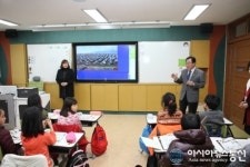 민병희 강원도교육감 올해 개교한 춘천 장학초등학교 방문