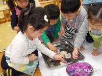 청주 덕성유치원, 진달래 화전 부치며 봄 만끽