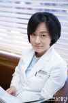 점점 젊어지는 노안, 증상에 따라 수술 방법 달라져