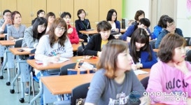 영덕공공도서관 영화 읽어주는 인문학 참가자 모집