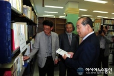 한국문인협회 예산지부, 예산군립도서관에 ‘예산문학’ 31집 기증